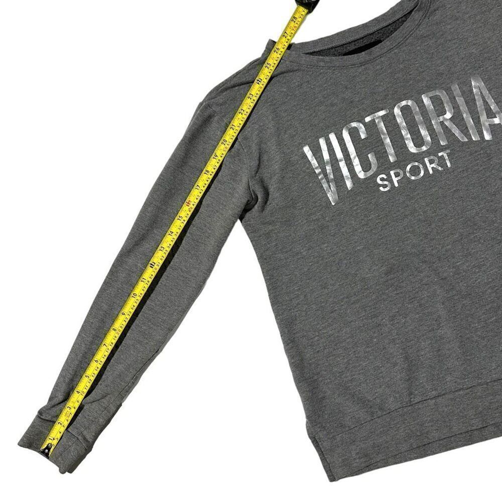 Victoria's Secret Womens Gray Long Sleeve Crew Neck Graphic Print Sweatshirt Siz - Picture 9 of 15